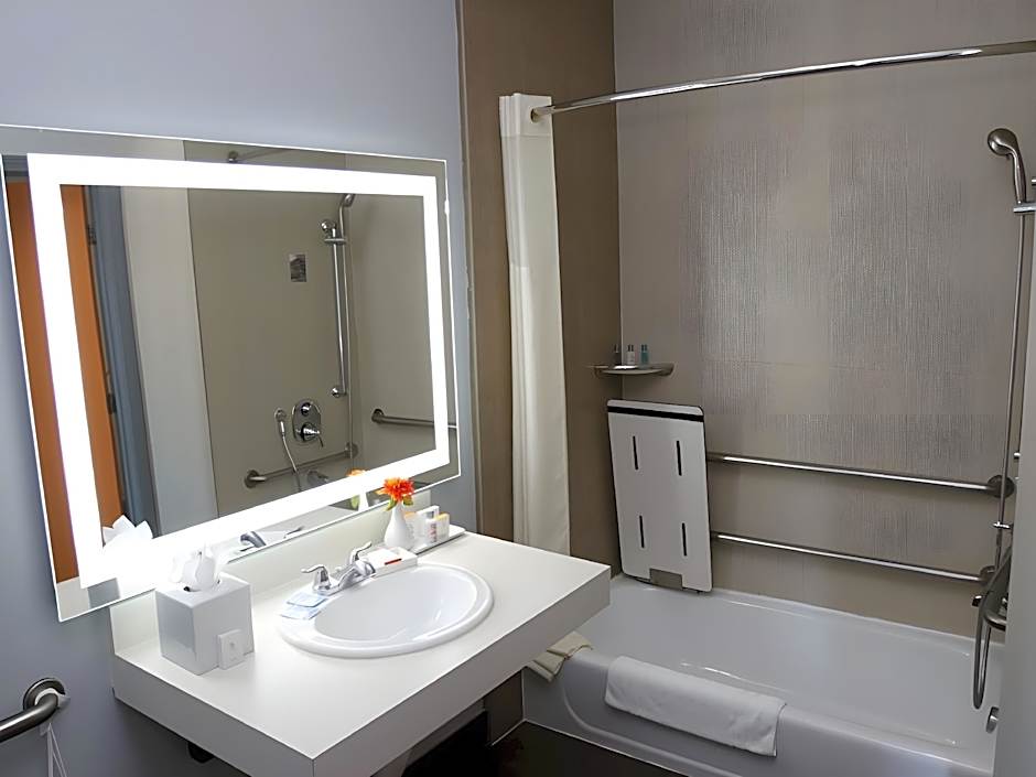 BLVD Hotel and Studios Universal-Hollywood, Ascend Hotel Collection