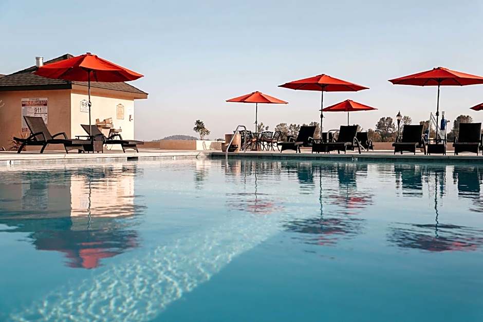 Gateway Hotel, Trademark Collection by Wyndham