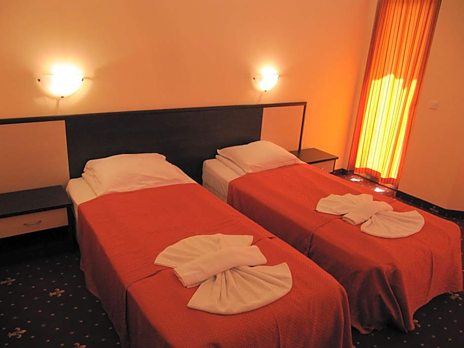 Maverick Hotel