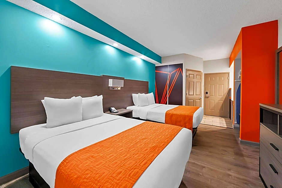 Howard Johnson by Wyndham Jackson