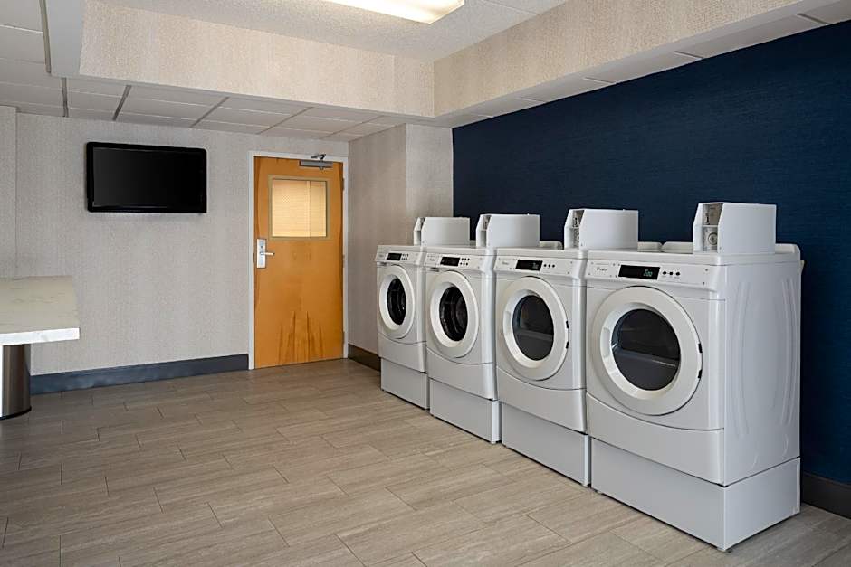 Hampton Inn By Hilton Chambersburg