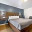 Econo Lodge Inn & Suites Heavenly Village Area
