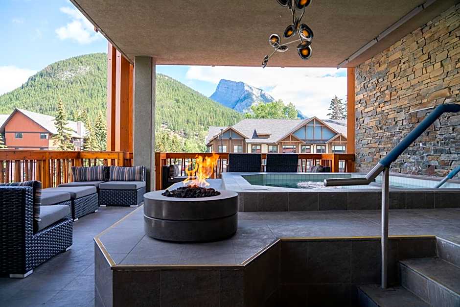Moose Hotel and Suites