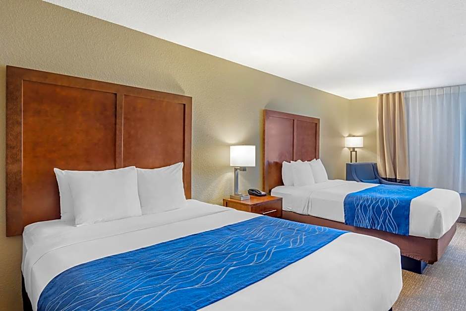 Photo 1 of 3 of 2 Queen Beds, Accessible