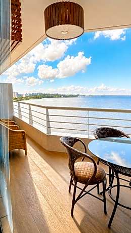Tropical Executive Flat Vista da Orla