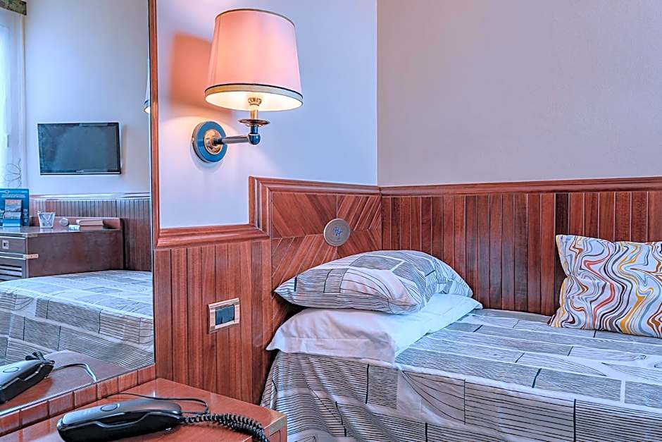 Vintage Hotel Tornese - Business & Events