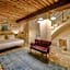 Solem Cave Suites