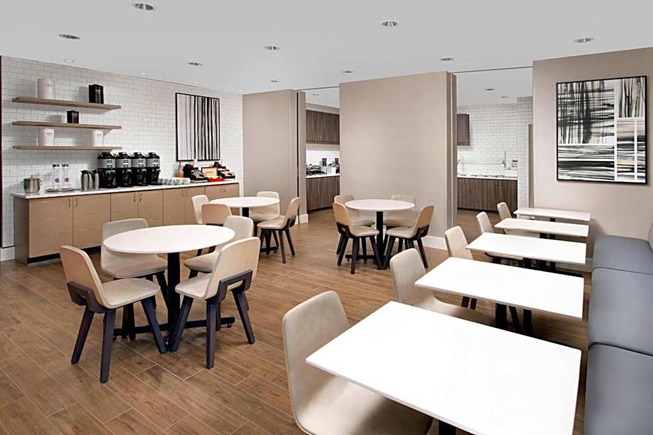 Residence Inn by Marriott Denver Airport/Convention Center