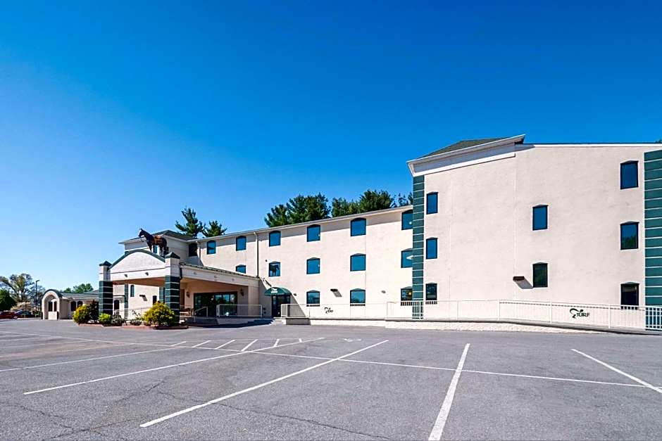 Photo 1 of 38 of Rodeway Inn & Suites Charles Town