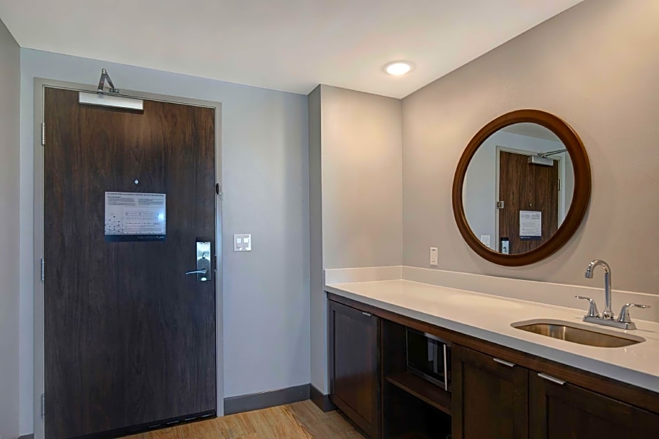 Photo 1 of 6 of Studio 1 King Bed, Hearing/Mobility Accessible, Roll in Shower