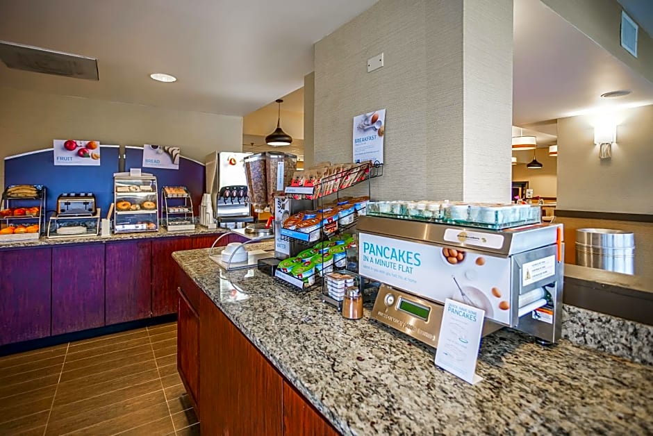 Sleep Inn & Suites