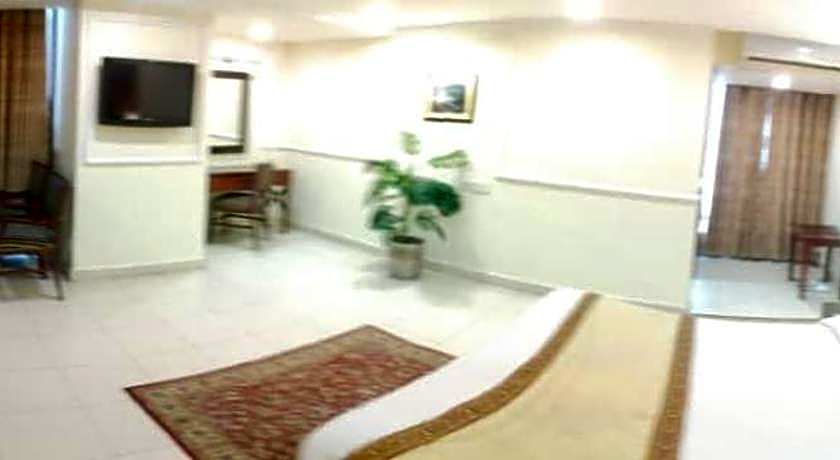Heaven Hotel