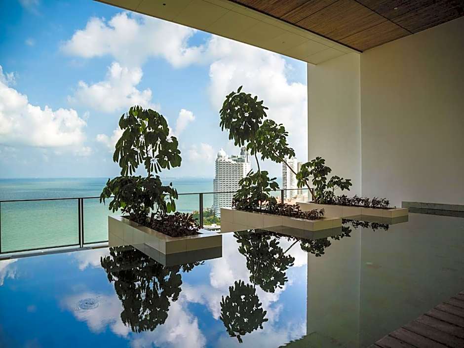 NorthPoint Pattaya Luxury Apartments GrandisVillas