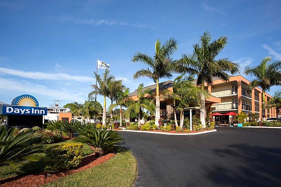 Days Inn by Wyndham Sarasota Bay