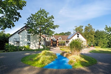 Flussbett Hotel