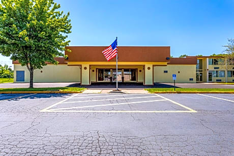 Econo Lodge Fredonia