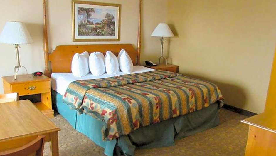 Magnuson Grand Pioneer Inn And Suites