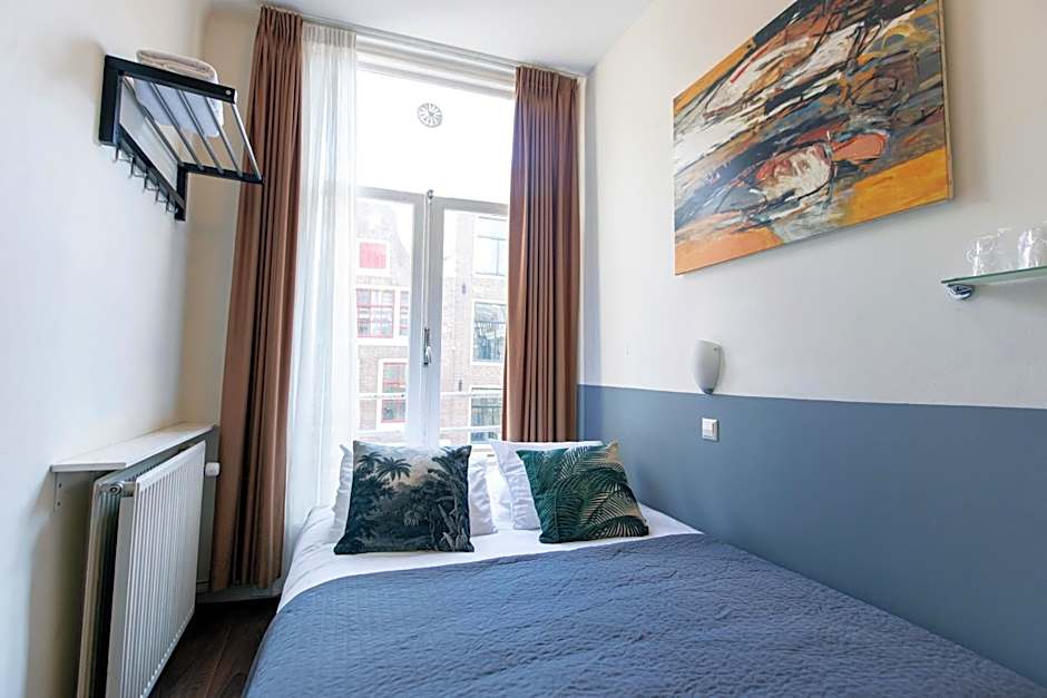 Quentin Arrive Hotel