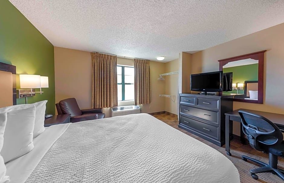 Extended Stay America Suites - Orange County - Katella Ave.