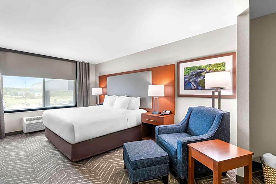 Comfort Inn & Suites Mountain Iron and Virginia