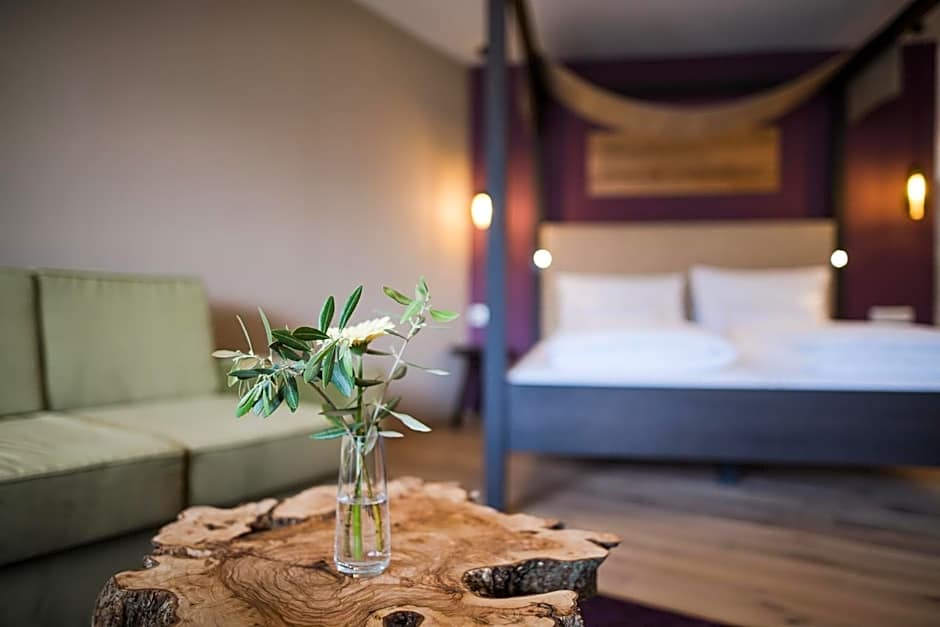 Oliven- & Genusshotel Hirzer