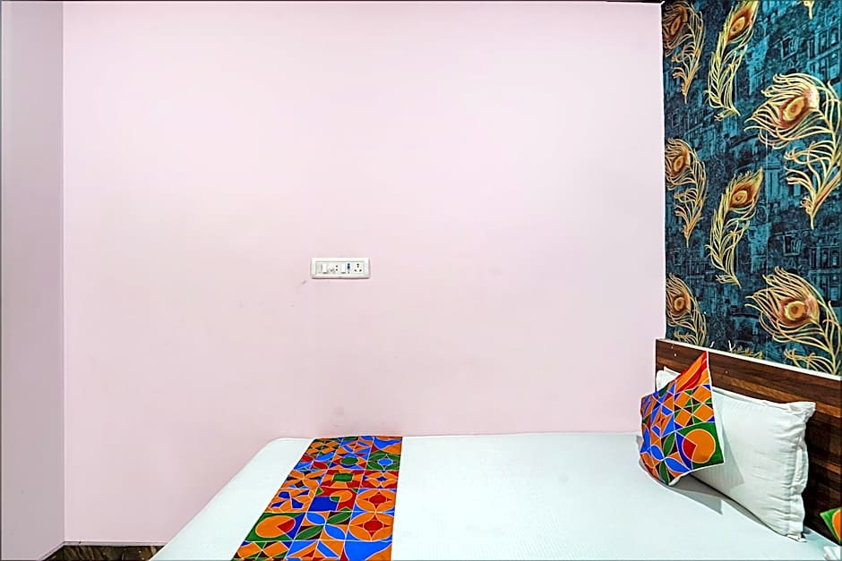 FabHotel Deepak Palace - Assi Ghat