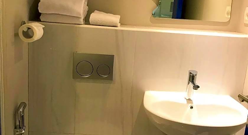 ibis budget Surabaya Diponegoro