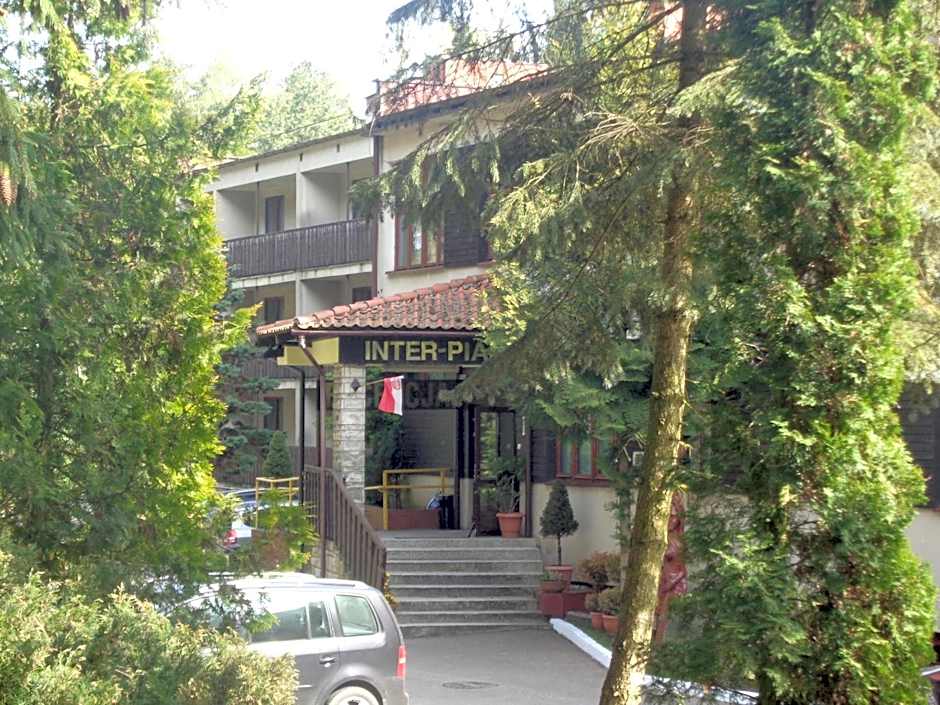 OW Inter Piast Kalbornia - z własną plażą z kąpieliskiem i przystanią