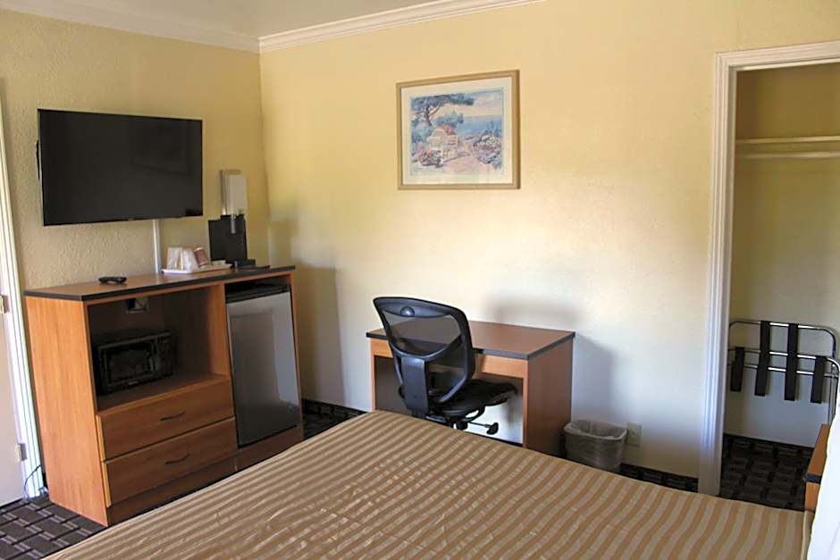 Riverside Inn & Suites Santa Cruz