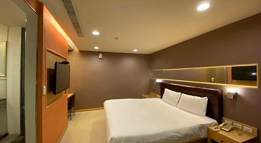 LOVE HOTEL
