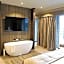 DoubleTree by Hilton Belfast City Ten Square