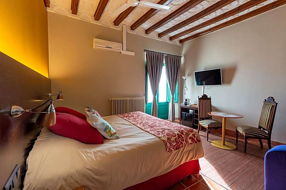 Els Jardins De La Martana