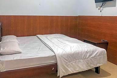 Anind Guest House near Museum Angkut Batu RedPartner – Batu, MO