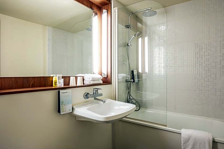 Campanile Auxerre - Moneteau