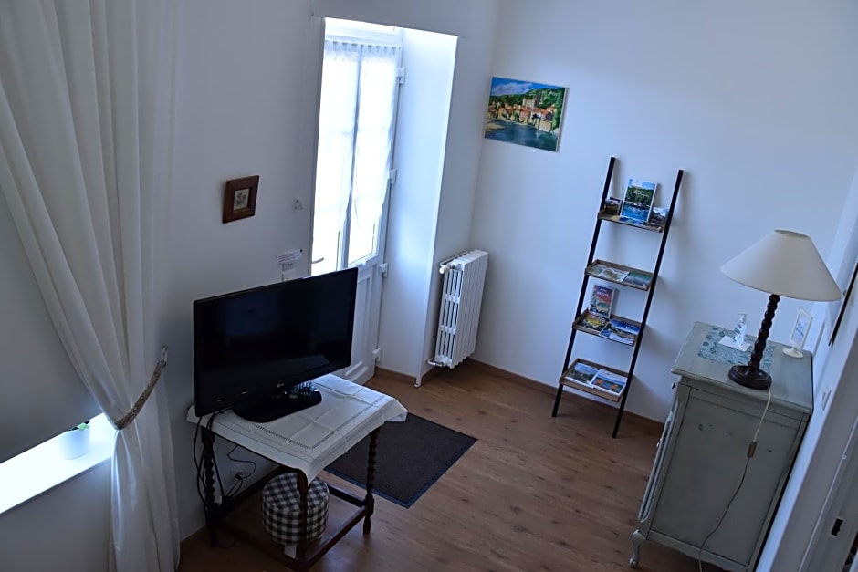 La Little School Chambres d'Hôtes à Arçay