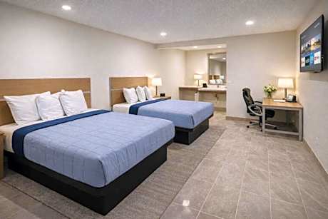 Super 8 by Wyndham Bakersfield CA Near Airport