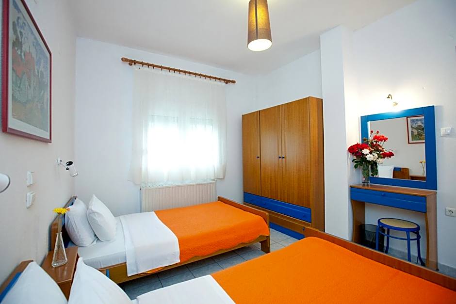 Yiouli Hotel