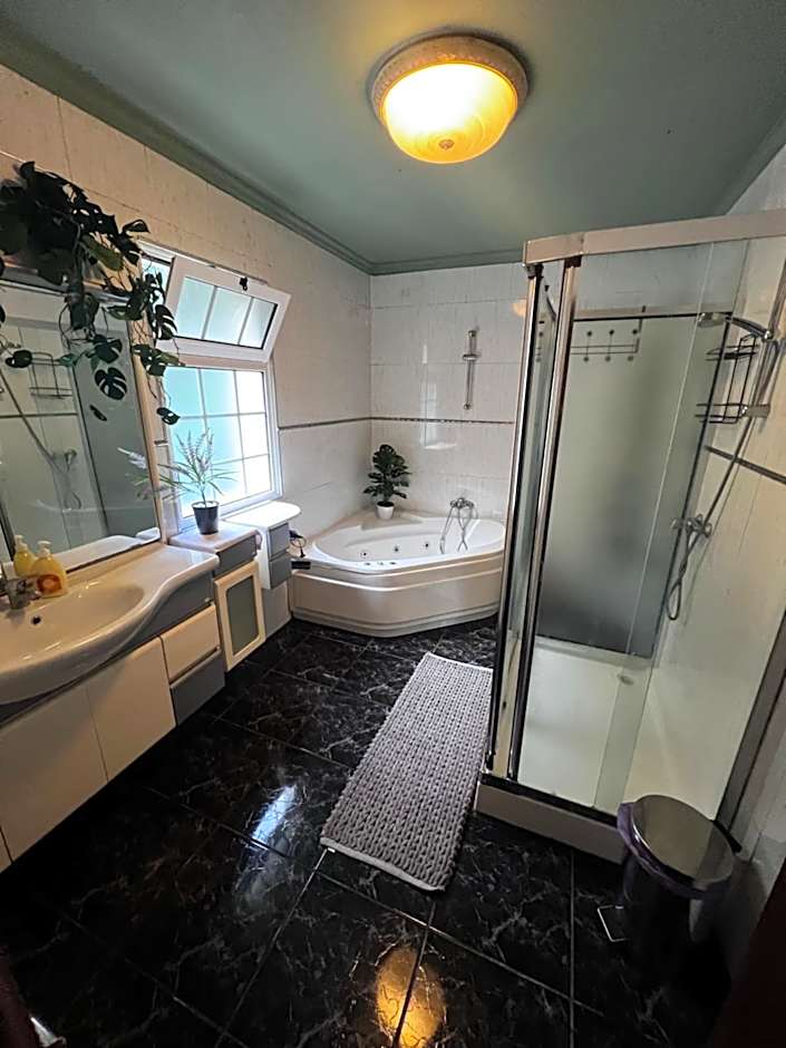 Homeoffice Madeira - CoLiving & Coworking with a nice community