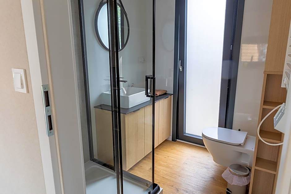 Beztroska Zatoka - ośrodek wypoczynkowy Jacuzzi & Sauna