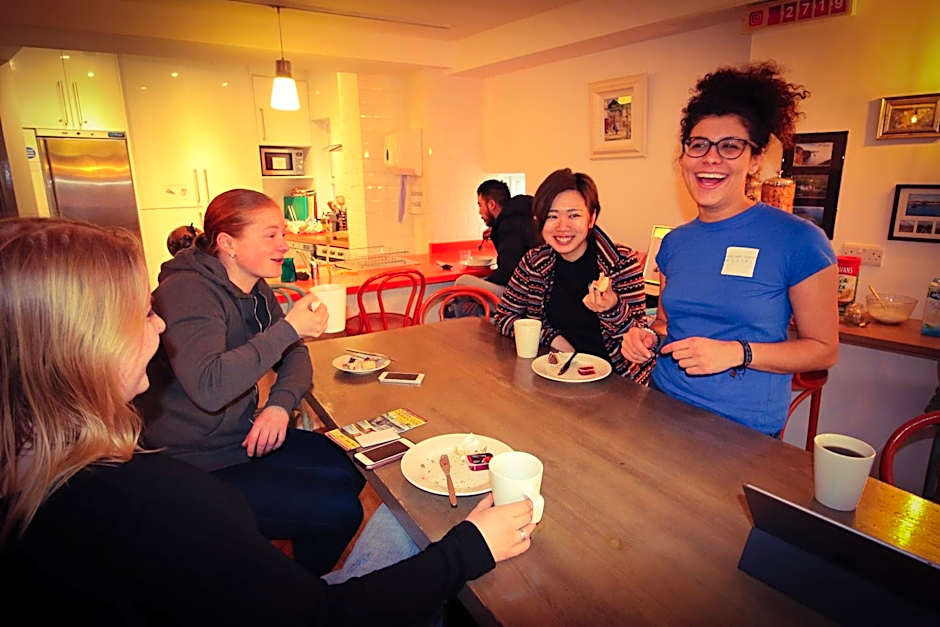 Galway City Hostel - Solo Traveller Hostel