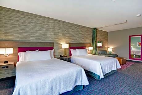 Queen Studio with Two Queen Beds - Hearing Accessible/Non-Smoking