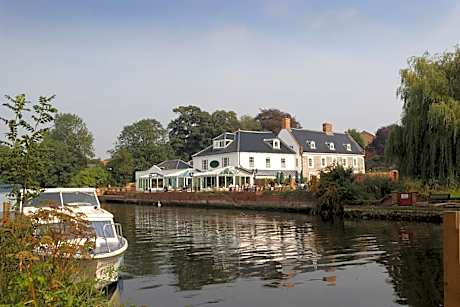 Waveney House Hotel