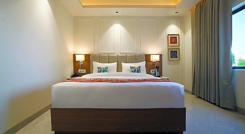 Wingston A Treehouse Hotel - Mathura
