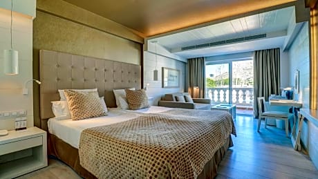 Double Room with Side Sea View with Balcony