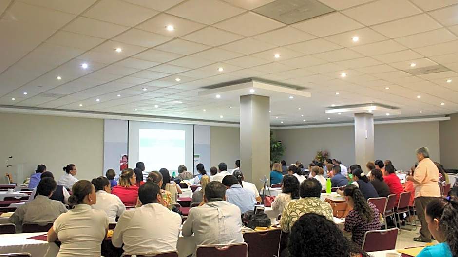 Hotel Fray Junipero Serra