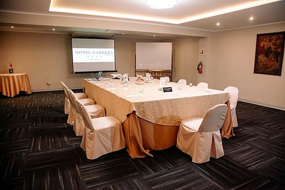 Thunderbird Carrera Hotel & Casino