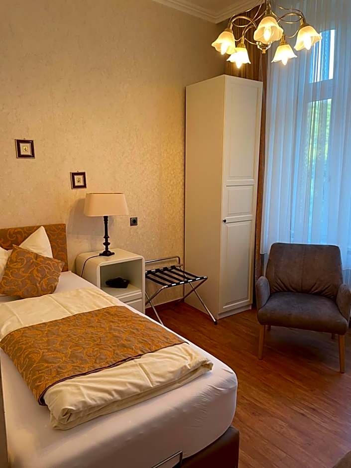 Haus Hohenzollern & Haus 'Ambiente