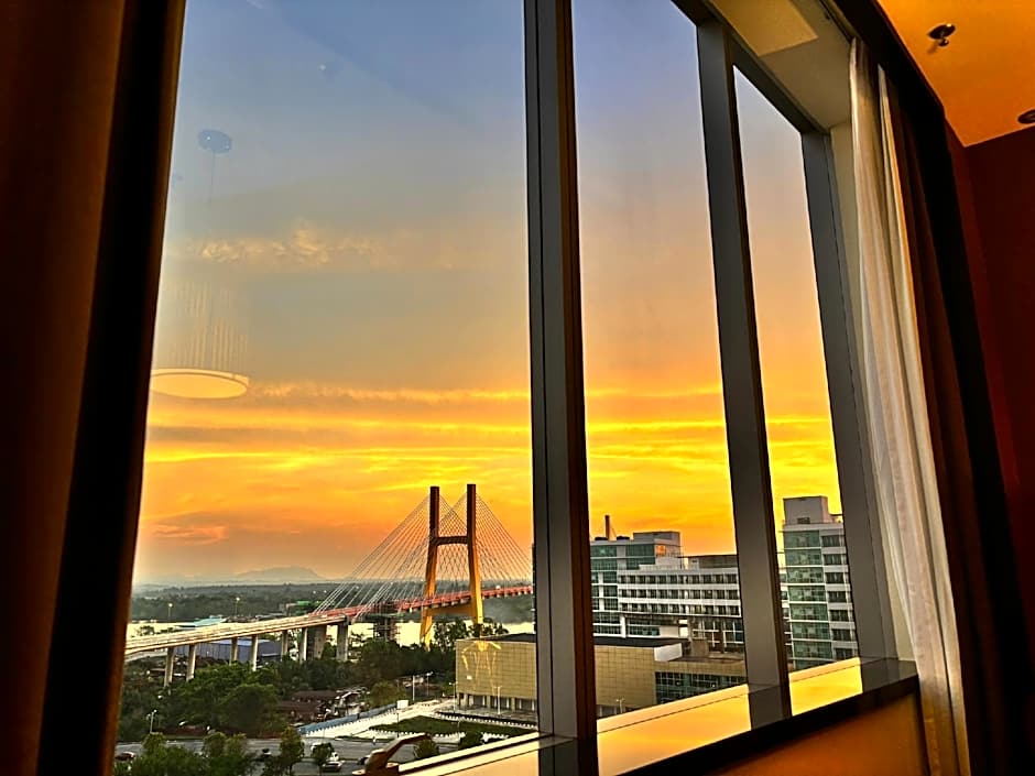 New World Suites
