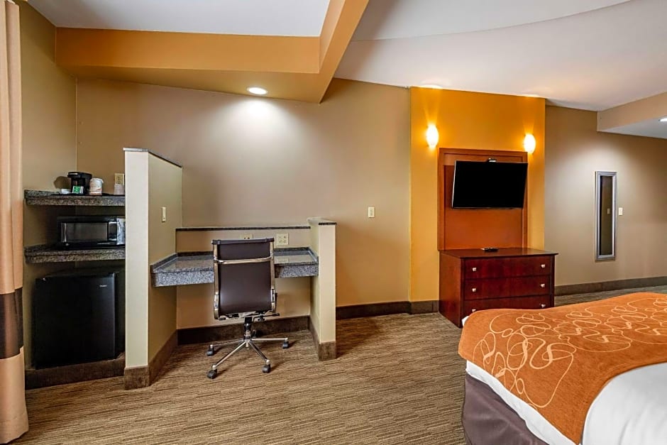 Comfort Suites Perrysburg