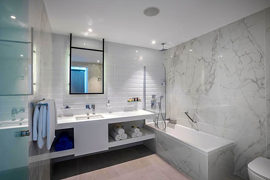 Cavo Maris Beach Hotel